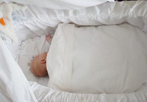 baby wieg slapen rust regelmaat