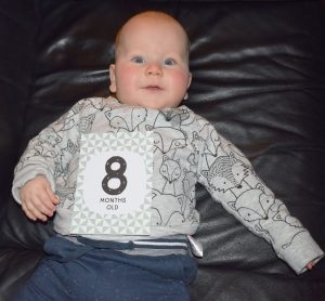 Mijlpaal baby 8 maanden