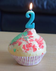 cup cake van purschuim tweede verjaardag